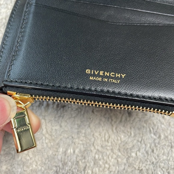 New Givenchy 4G Wallet in Black Leather Compact Trifold - Picture 12 of 15